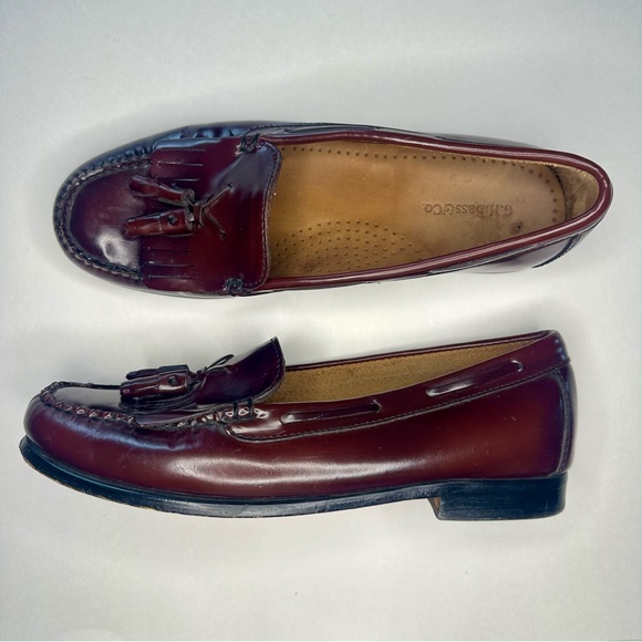 G.H. Bass & Co. Other - G.H. Bass Weejuns Burgundy Wine Leather Loafers, 8